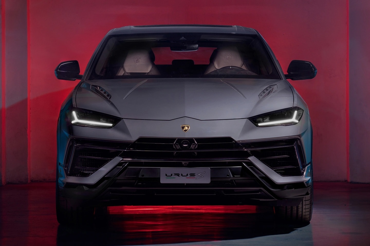 lamborghini urus plug in hybrid lo dien hinh 2