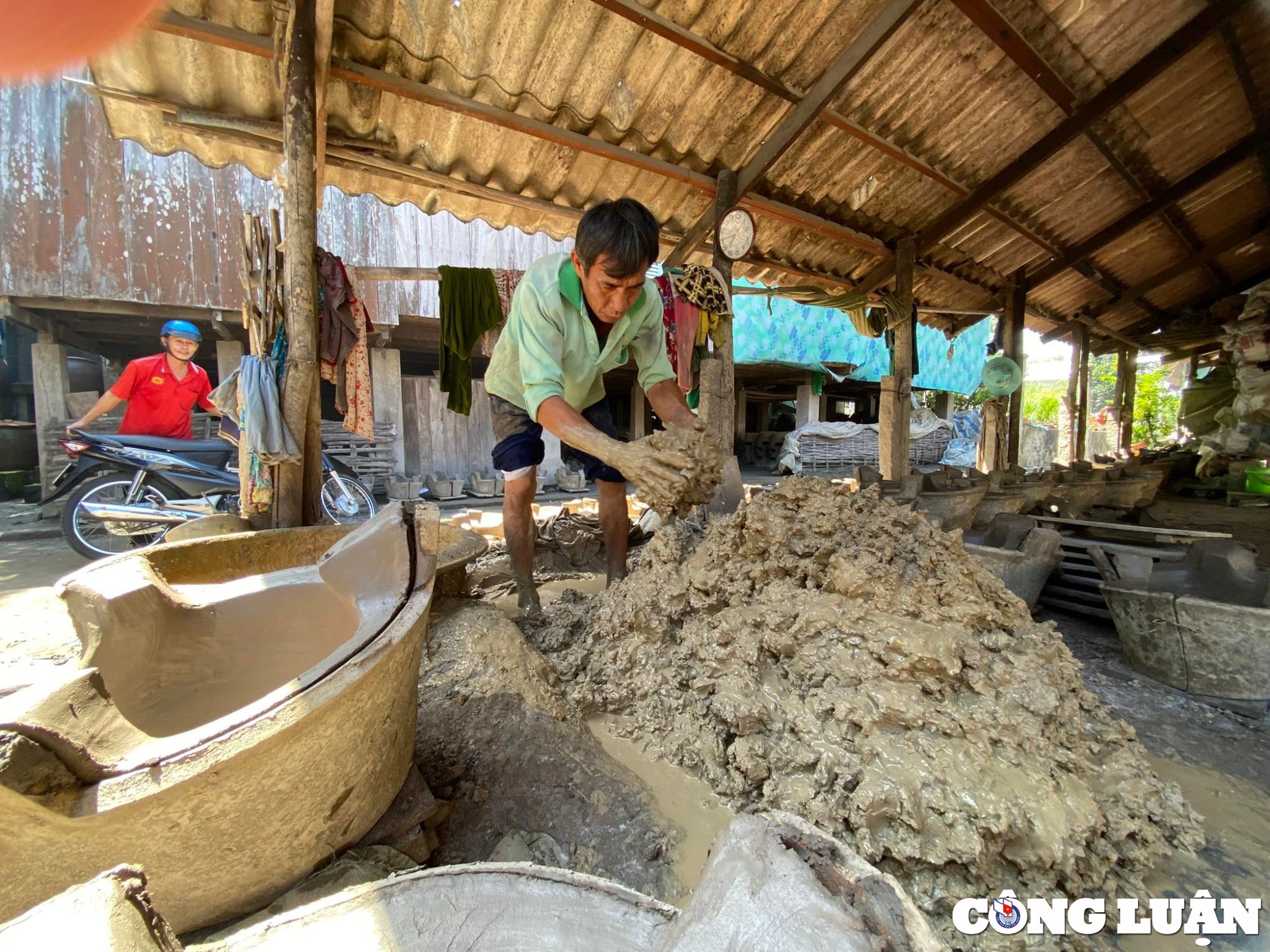 lang nghe duc lo bang dat set tai an giang noi lo bi mai mot hinh 2