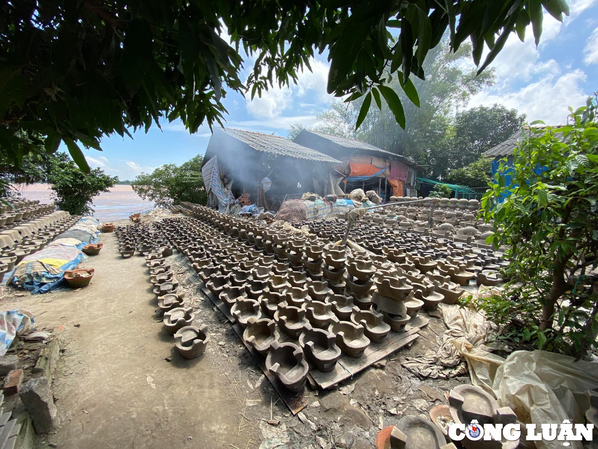 lang nghe duc lo bang dat set tai an giang noi lo bi mai mot hinh 1