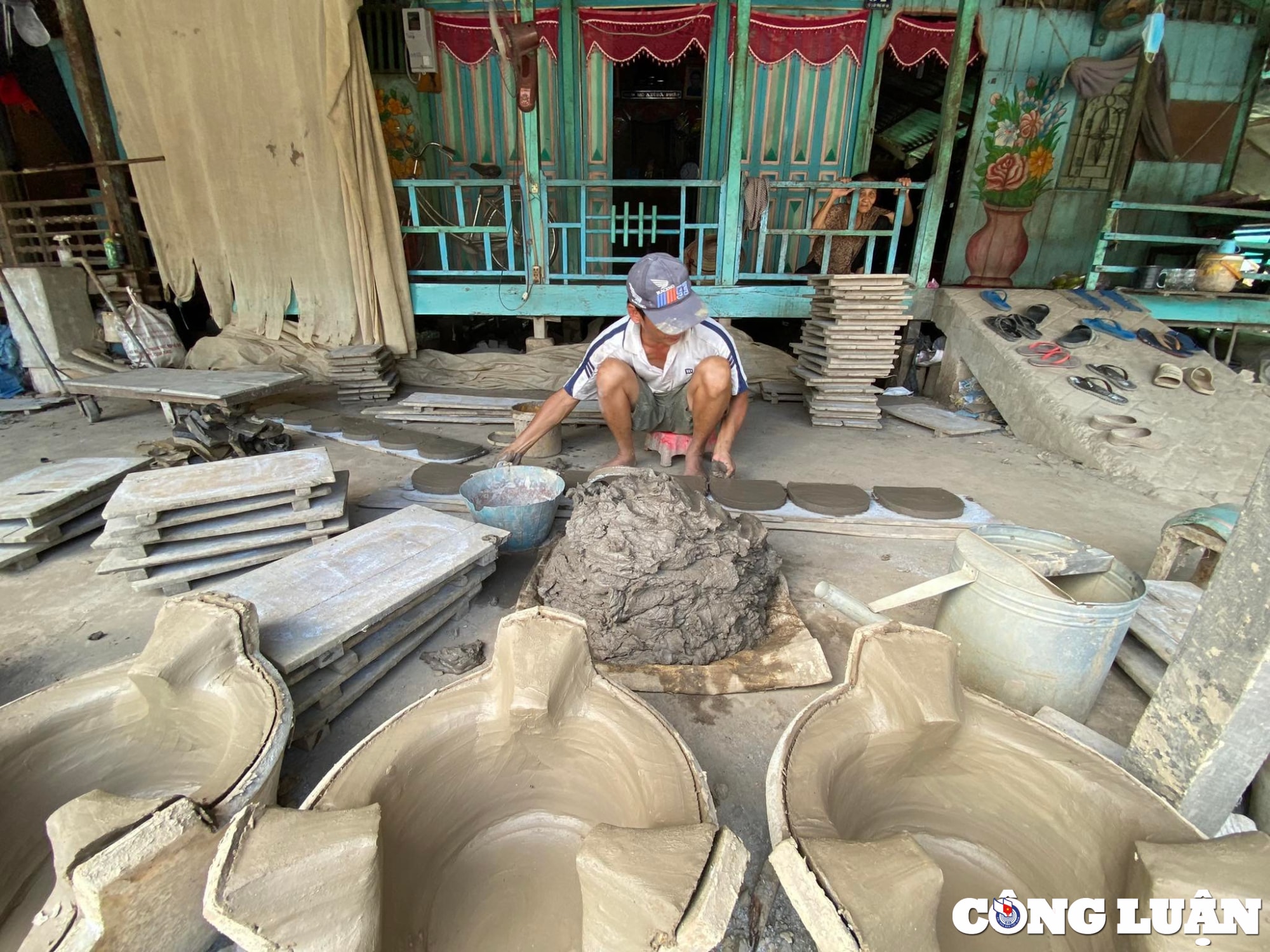 lang nghe duc lo bang dat set tai an giang noi lo bi mai mot hinh 3