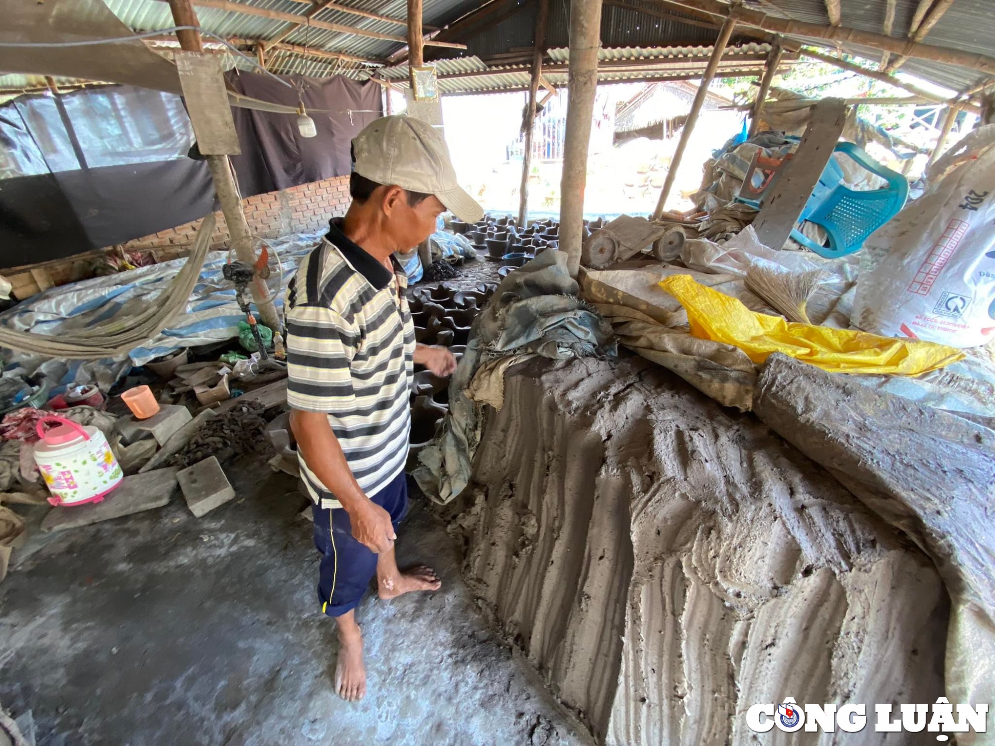 lang nghe duc lo bang dat set tai an giang noi lo bi mai mot hinh 4
