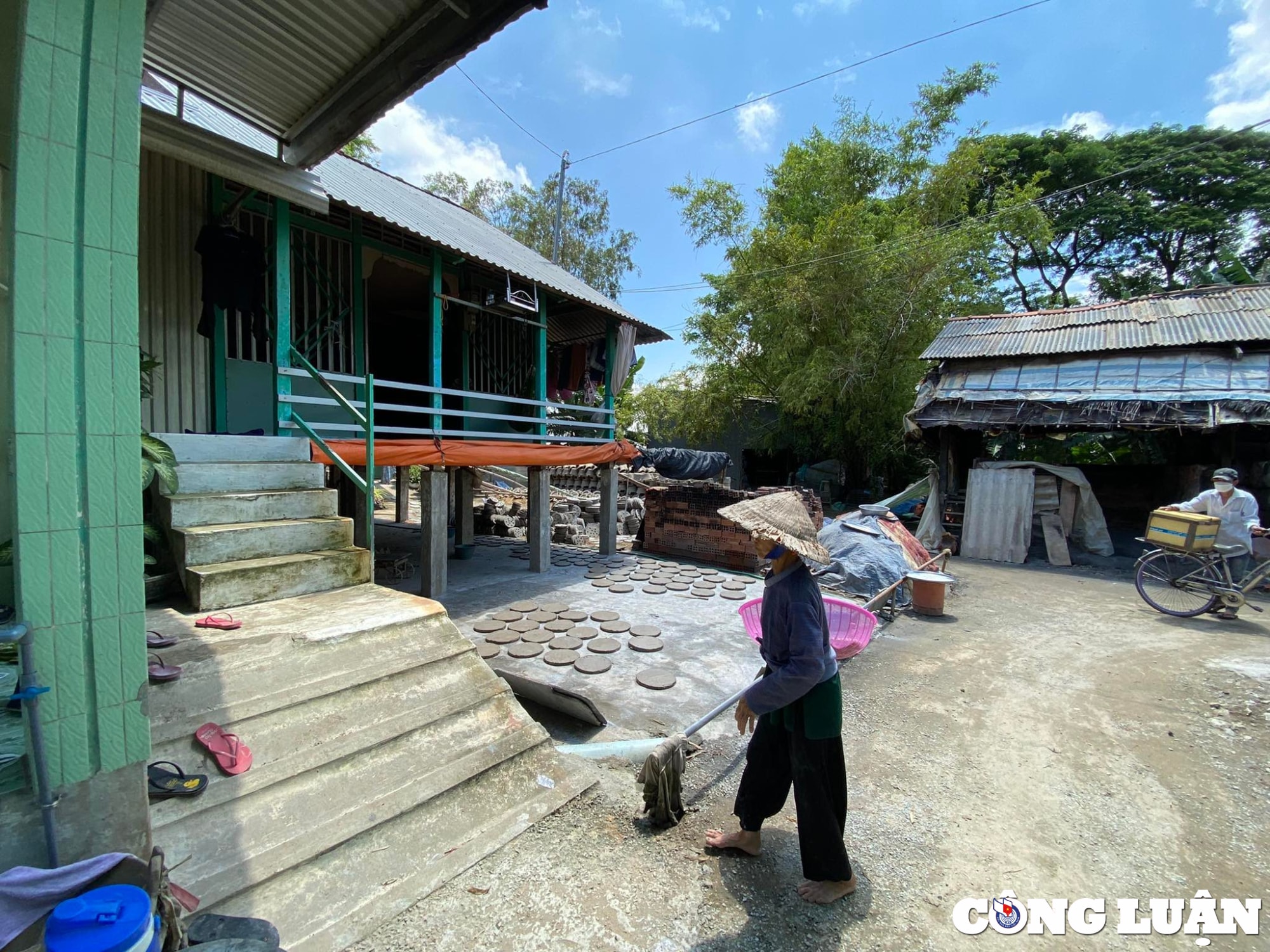 lang nghe duc lo bang dat set tai an giang noi lo bi mai mot hinh 13
