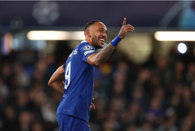 aubameyang toa sang chelsea gianh chien thang 3 0 truoc ac milan hinh 3
