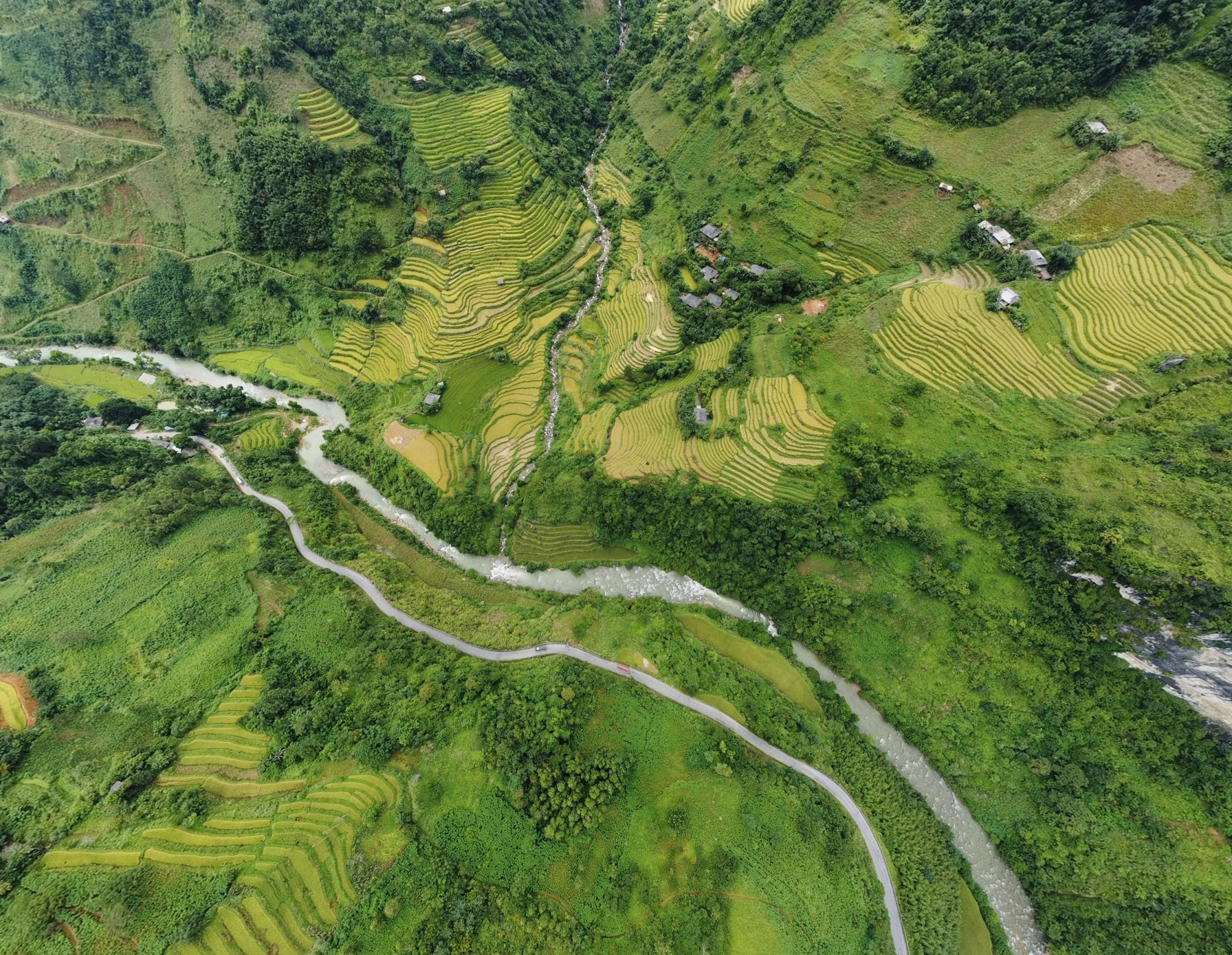 trai nghiem cam giac cuc manh voi cung duong deo 15 tang khau coc cha hinh 7