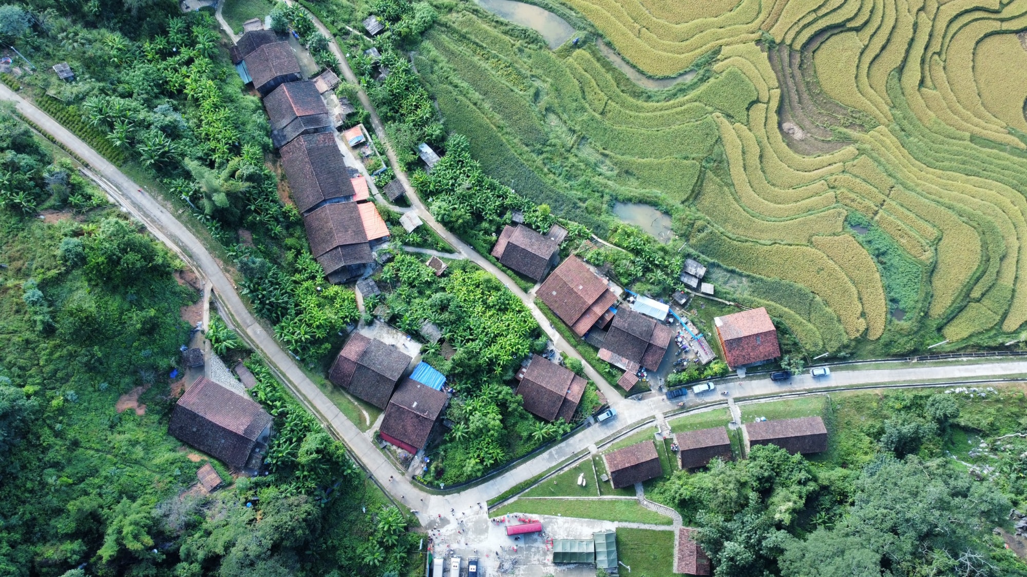 trai nghiem cam giac cuc manh voi cung duong deo 15 tang khau coc cha hinh 11