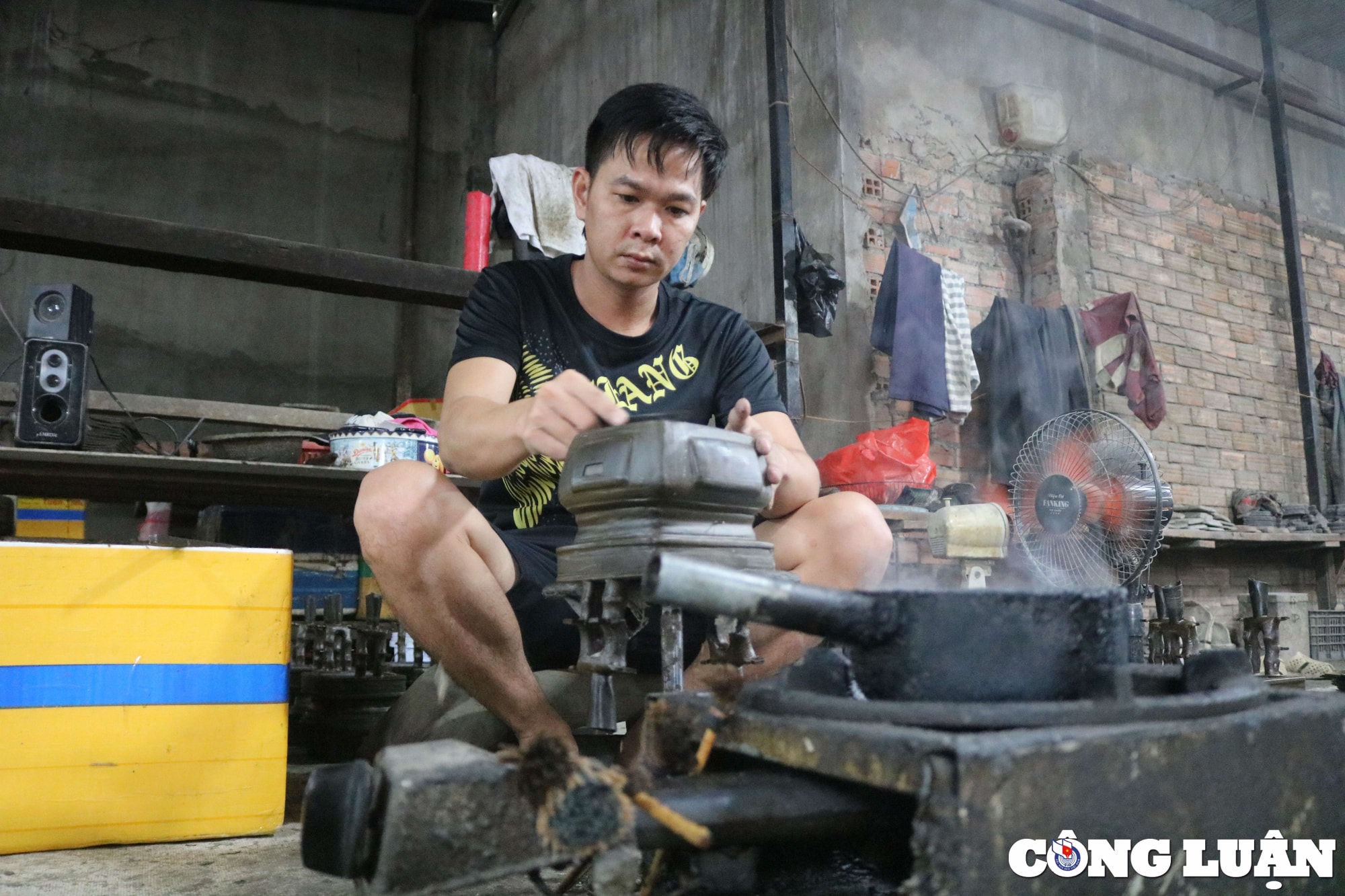 lua van chay o lang duc lu dong an hoi hinh 2
