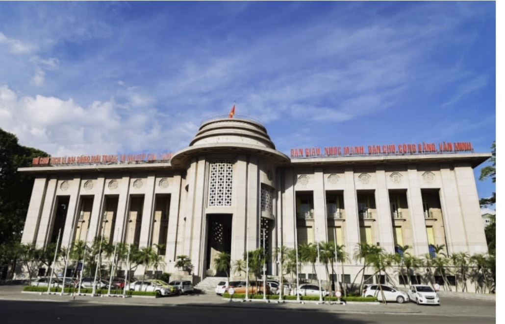 ngan hang nha nuoc khuyen cao nguoi gui tien khong nen rut tien truoc han hinh 1