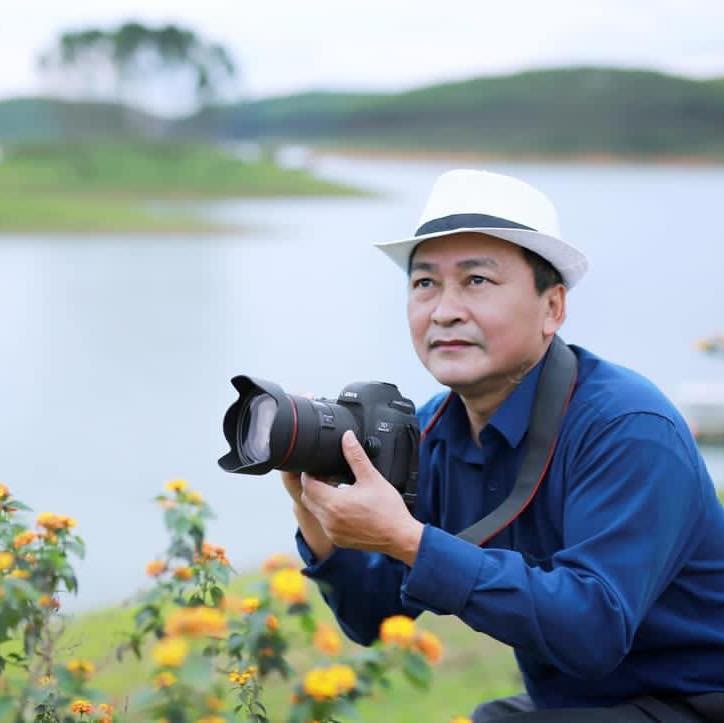 nghe si nhiep anh thanh mien va cau chuyen hinh cong xoay cua nhung thua ruong bac thang hinh 1