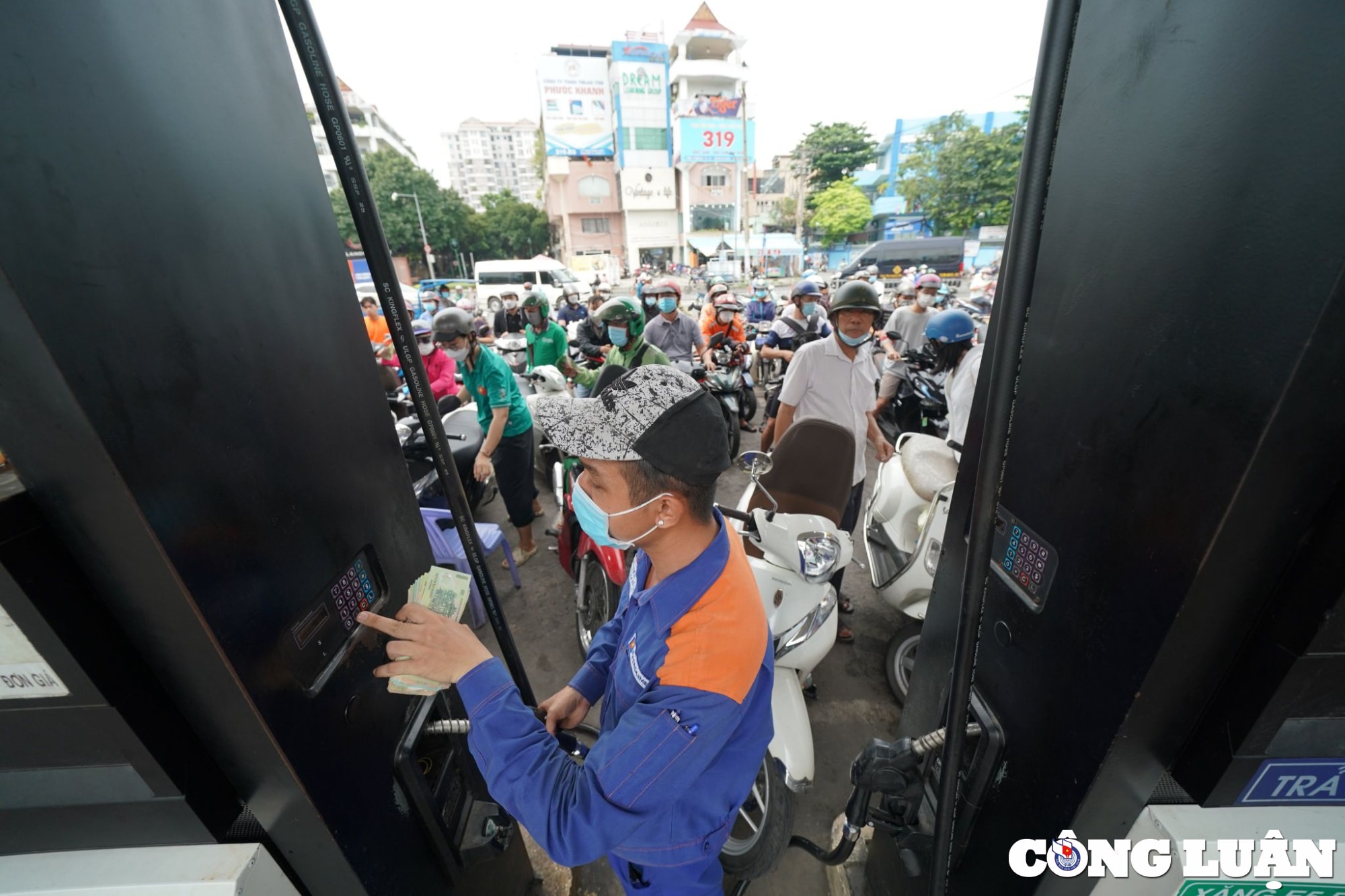tp hcm khong do duoc xang tai xe cong nghe tat ung dung meu mao vi thu nhap giam hinh 2