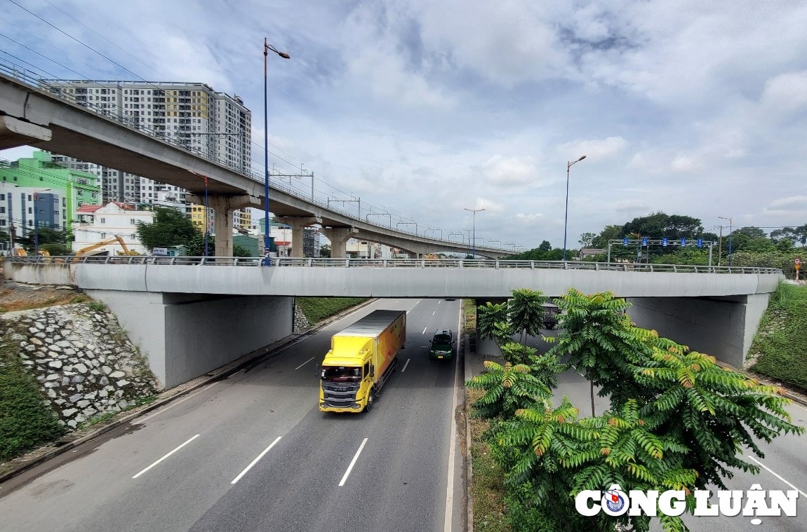 truoc ngay co 101 tuyen xe khach ben xe mien dong moi van chua hoan thien hinh 2