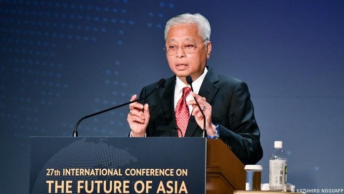 thu tuong malaysia giai tan quoc hoi keu goi bau cu som hinh 1