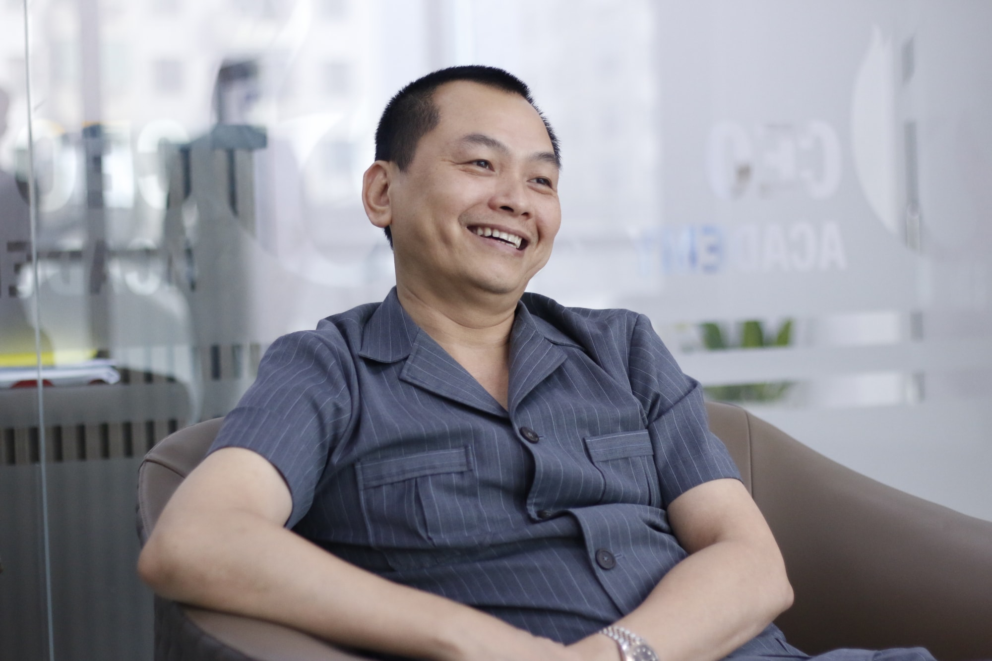 thoi ky chuyen giao quyen luc cho cac thai tu doanh nghiep dieu lao dai con ngai hinh 1