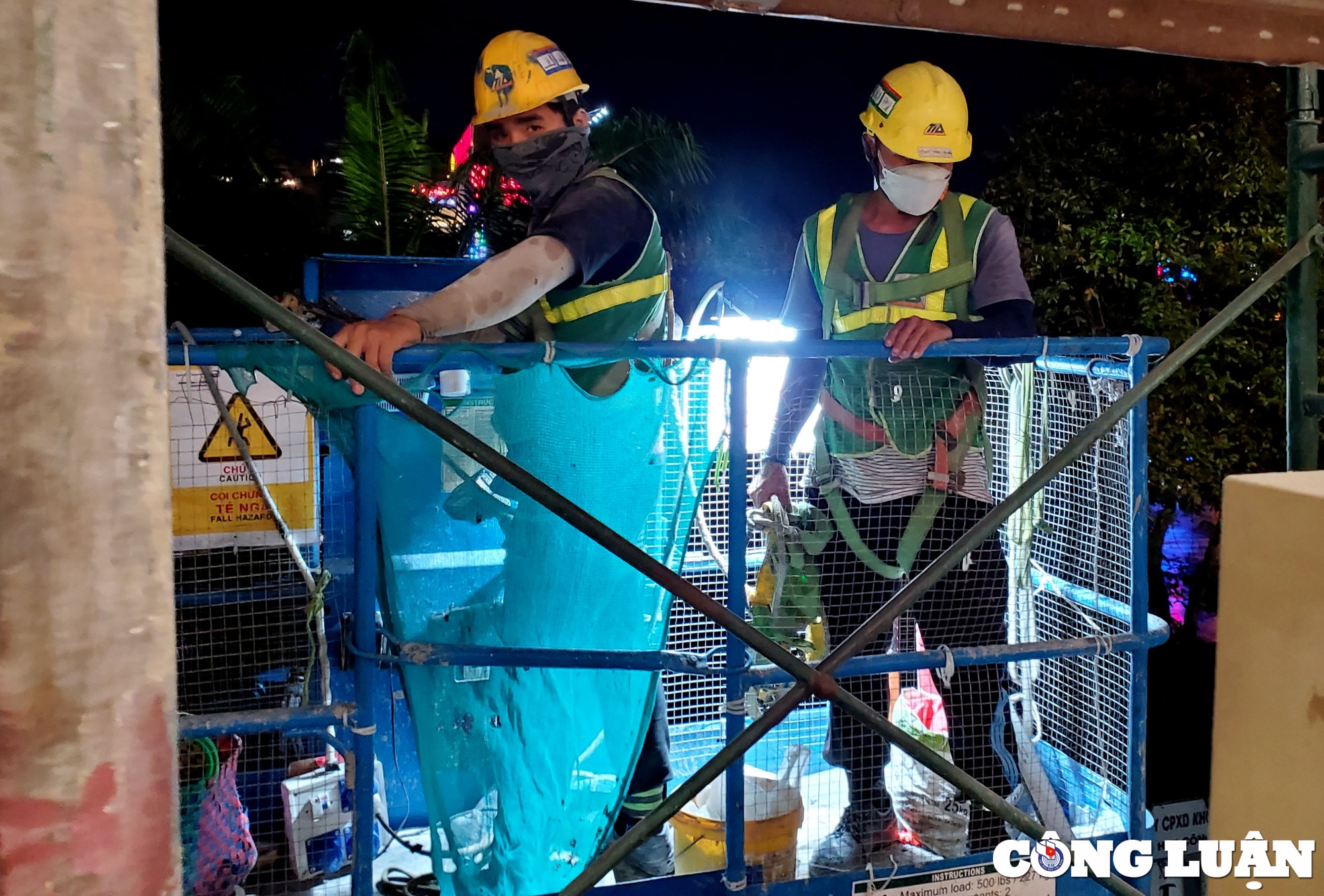 ben trong nha ga doc dao nhat cua tuyen metro so 1 ben thanh suoi tien hinh 11