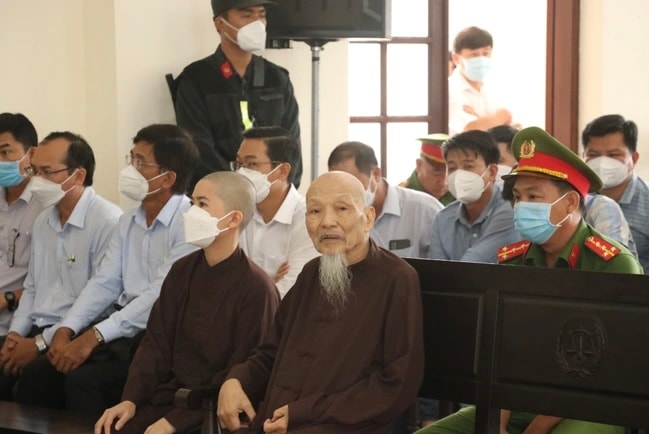 thay ong noi le tung van va dong pham o tinh that bong lai chuan bi hau toa phuc tham hinh 1