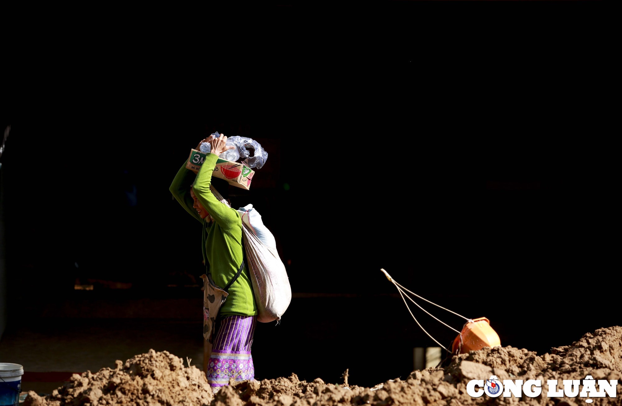 nhung tia nang vang mang hy vong den voi mien bien gioi hinh 20