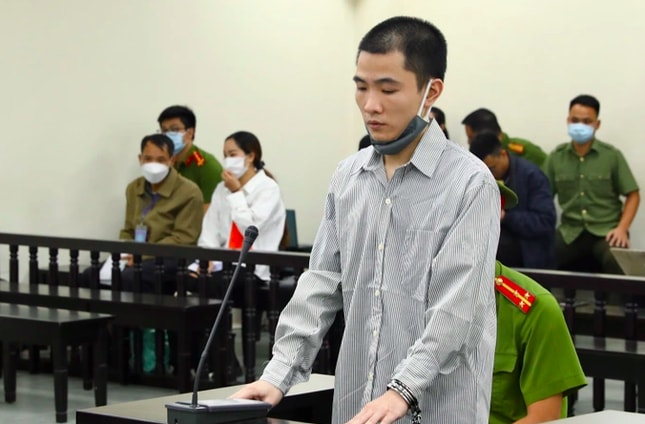 tuyen an tu hinh doi voi ke dong dinh vao dau khien be gai 3 tuoi tu vong hinh 1