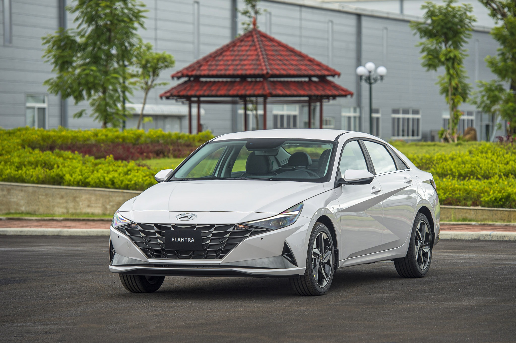 hyundai elantra 2023 ra mat tai viet nam gia ban tu599trieu dong hinh 2