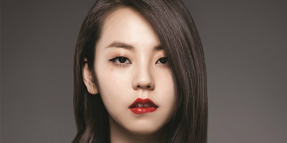 van so cua nguoi co tuong mat to mat nho hinh 2
