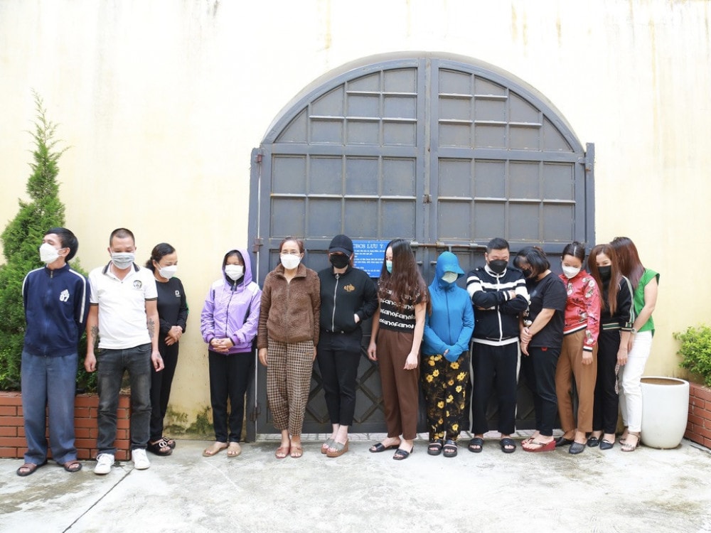 bat 14 doi tuong trong duong day lo de giao dich gan nua ti dong tai ha tinh hinh 1