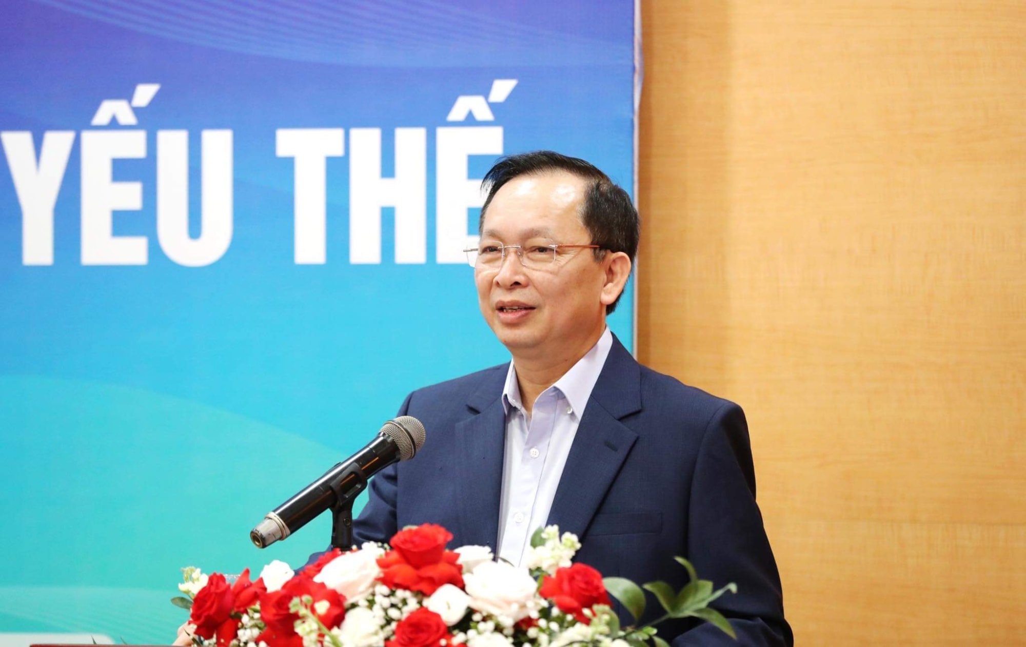 tim giai phap thuc day tin dung tieu dung chinh thuc huong toi day lui tin dung den hinh 2