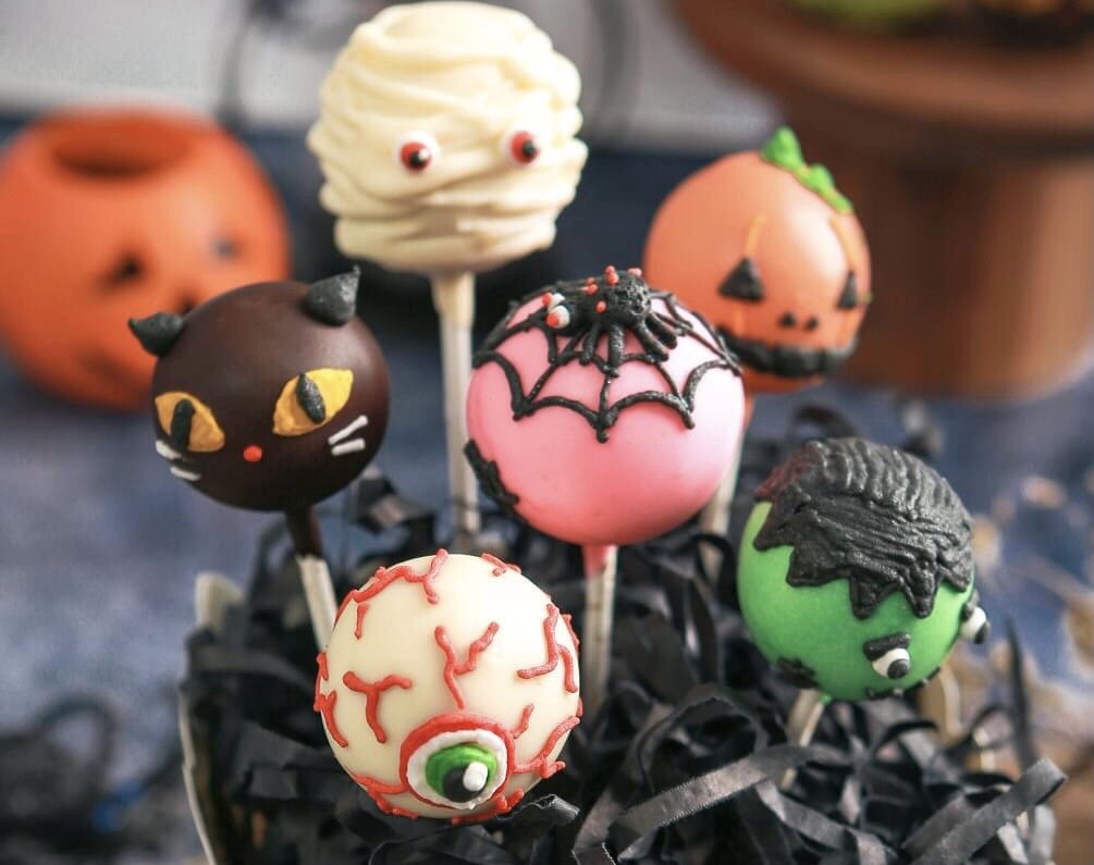 banh keo kinh di dat hang dip le halloween hinh 1