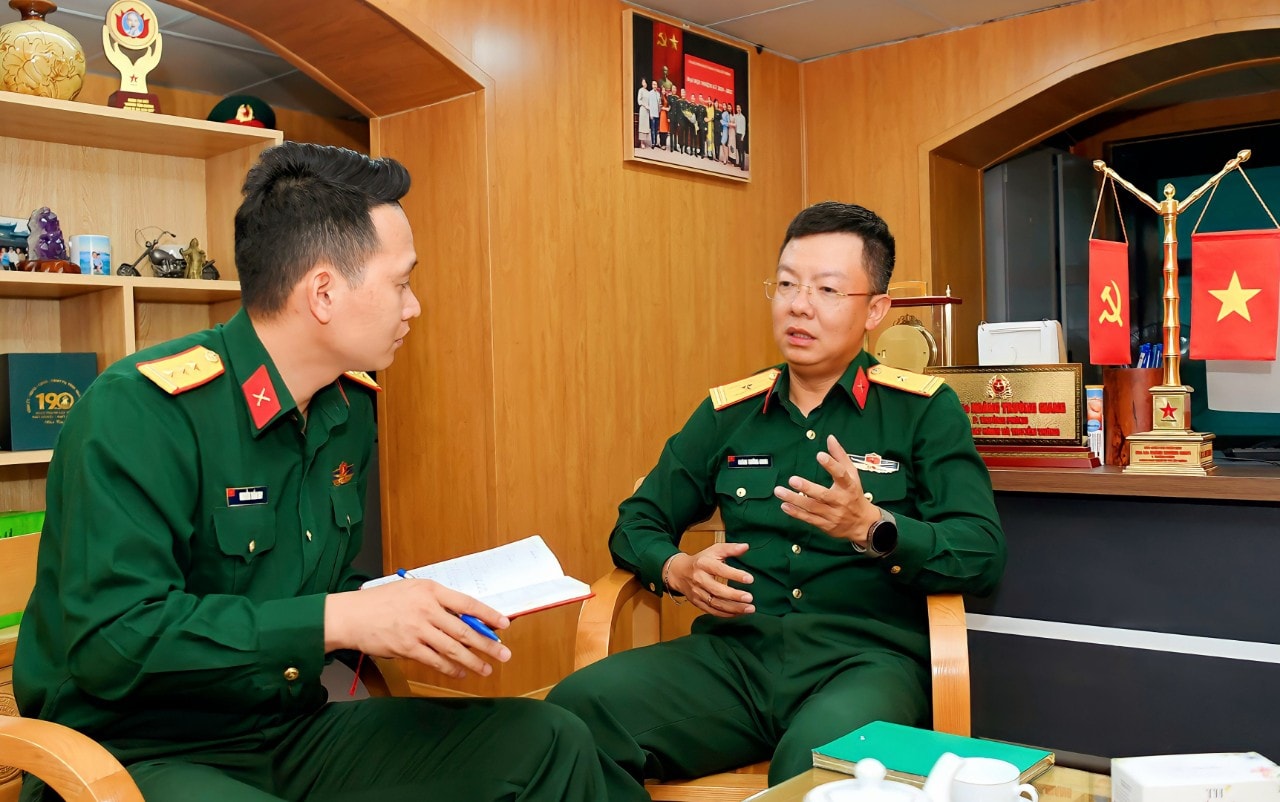 nha bao hoang truong giang tu thien chang chung to minh dac biet hay minh gioi dau hinh 17