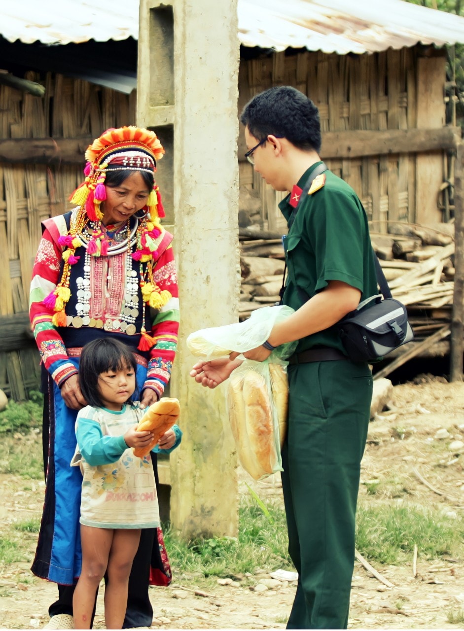 nha bao hoang truong giang tu thien chang chung to minh dac biet hay minh gioi dau hinh 5
