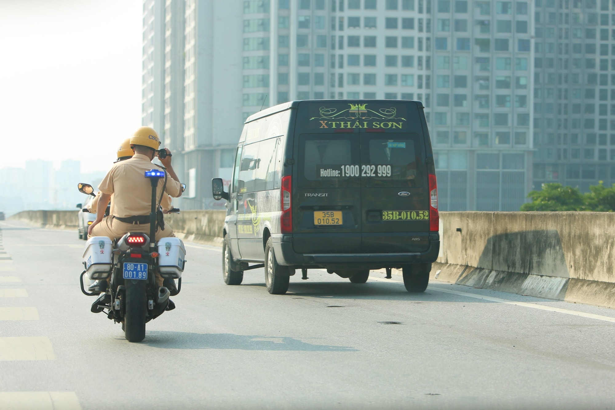 hon 450 xe di lan khan cap vanh dai 3 bi xu phat hinh 2