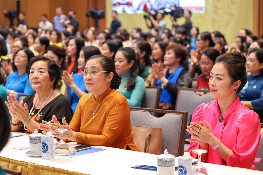 de phai dep tiep tuc toa sang hinh 2