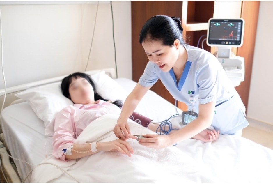 pgd dieu duong nguoi viet dau tien cua benh vien fv xem benh nhan nhu nguoi than hinh 1