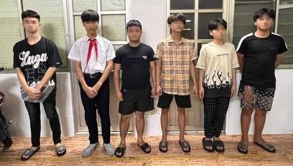 bat nhom hoc sinh cam ma tau chem nguoi o tp hcm hinh 1