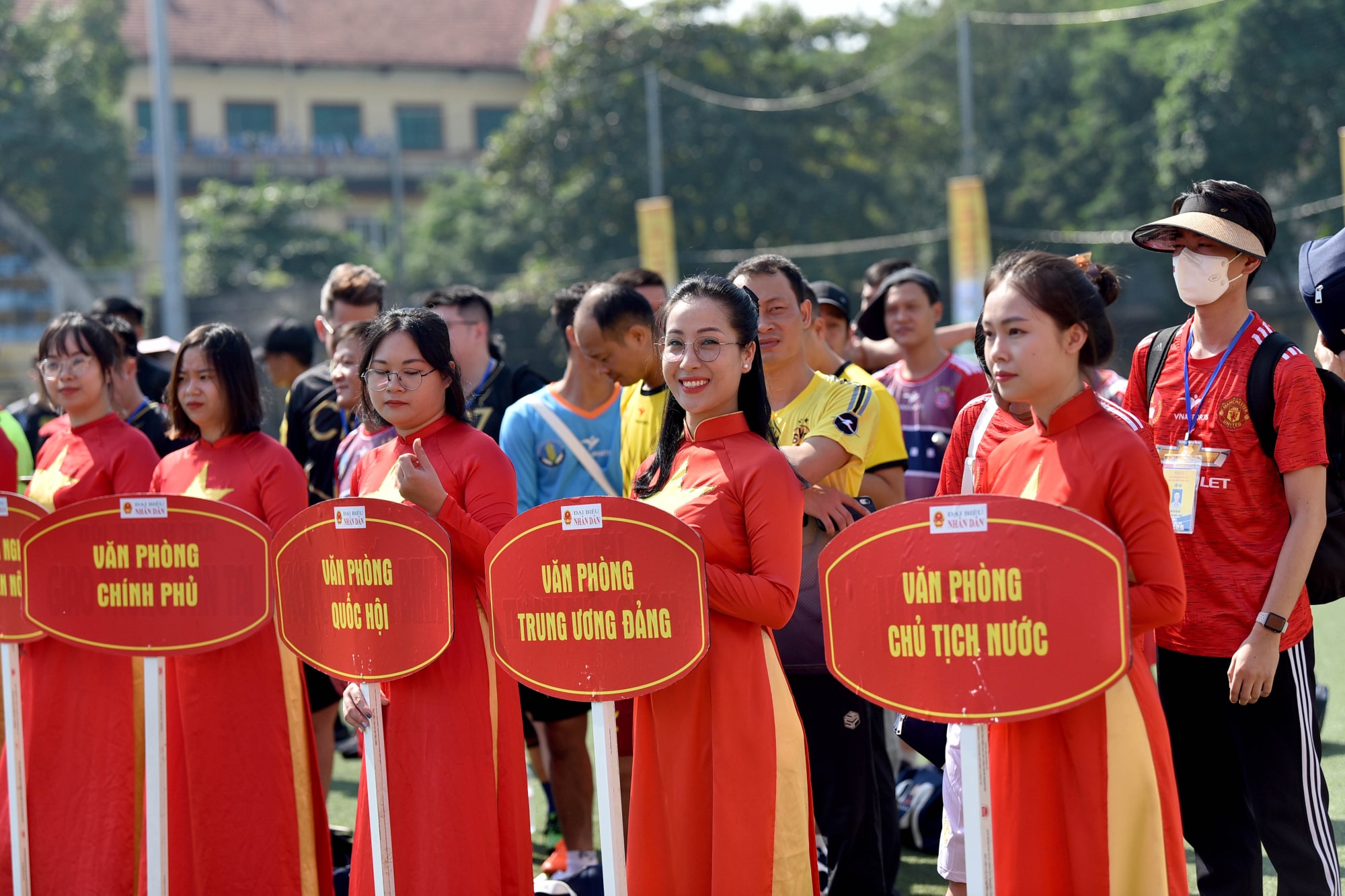 khai mac giai bong da cac co quan trung uong mo rong tranh cup bao dai bieu nhan dan hinh 2