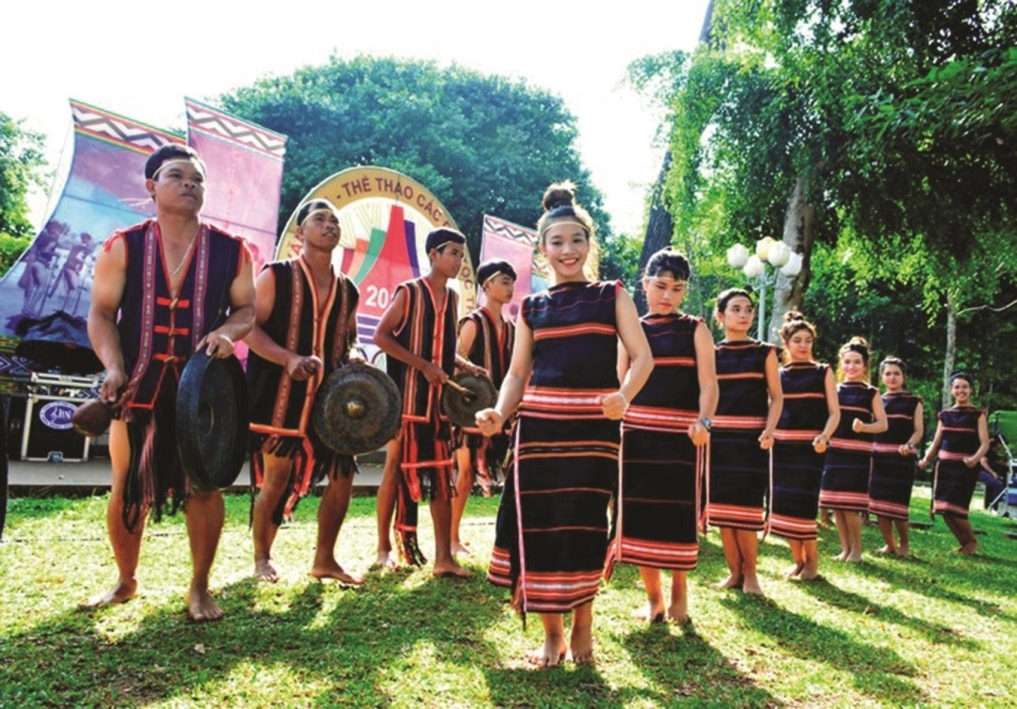 kon tum ban hanh ke hoach trien khai thuc hien du an bao ton van hoa cong dong dong bao dtts hinh 1