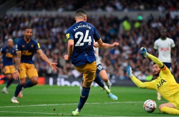 hang thu kem duyen tottenham tu tay dang 3 diem cho newcastle hinh 4