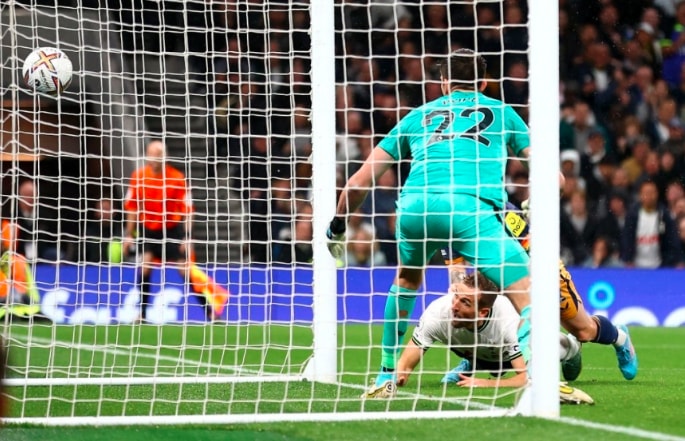 hang thu kem duyen tottenham tu tay dang 3 diem cho newcastle hinh 5