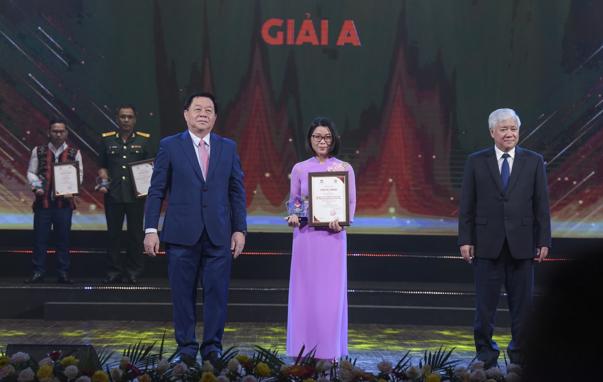 nguoi lam bao vun dap cho tinh than dai doan ket dan toc truong ton mai mai hinh 1