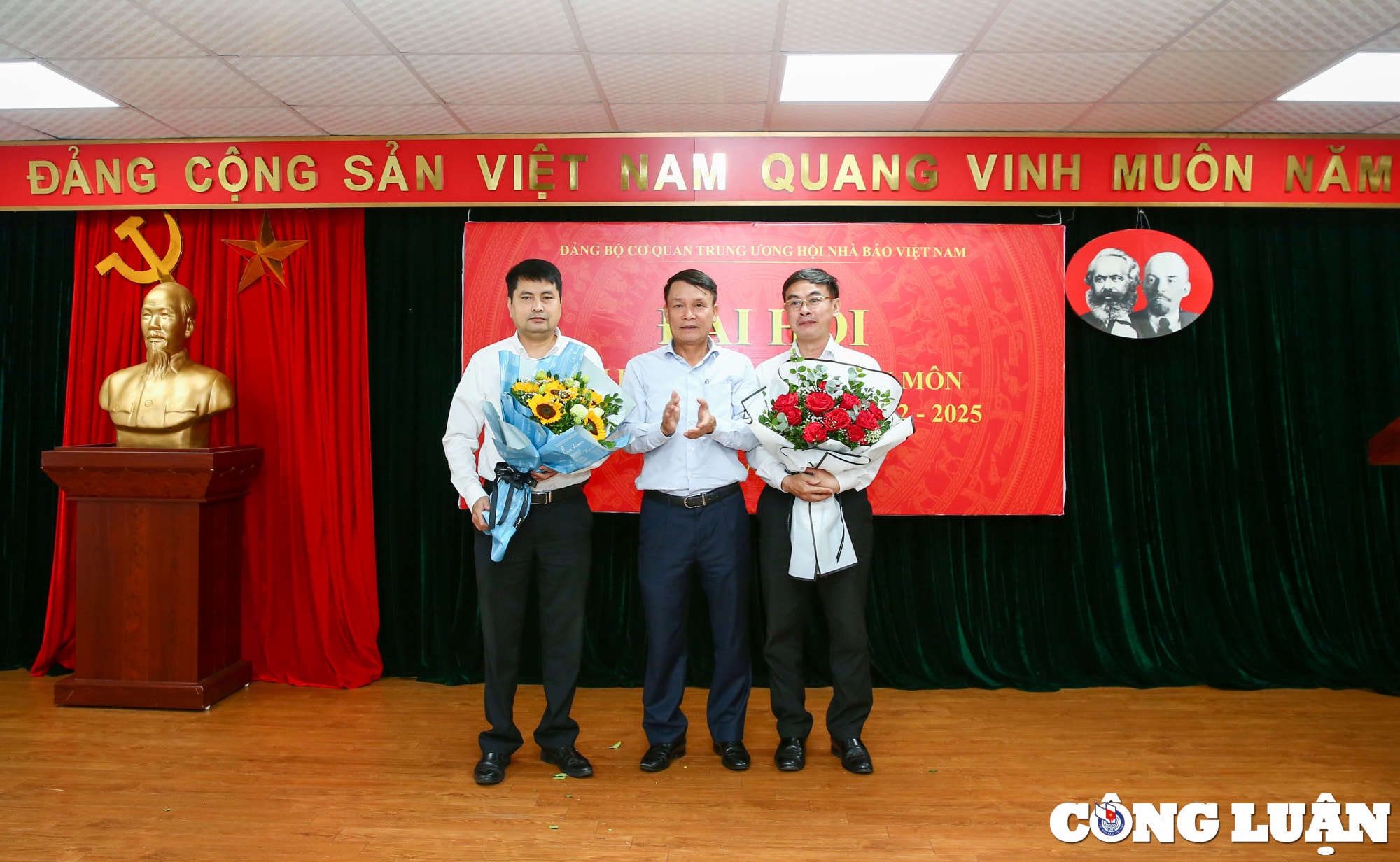 chi bo cac ban chuyen mon tiep tuc doan ket chu dong sang tao phat huy dan chu hinh 5