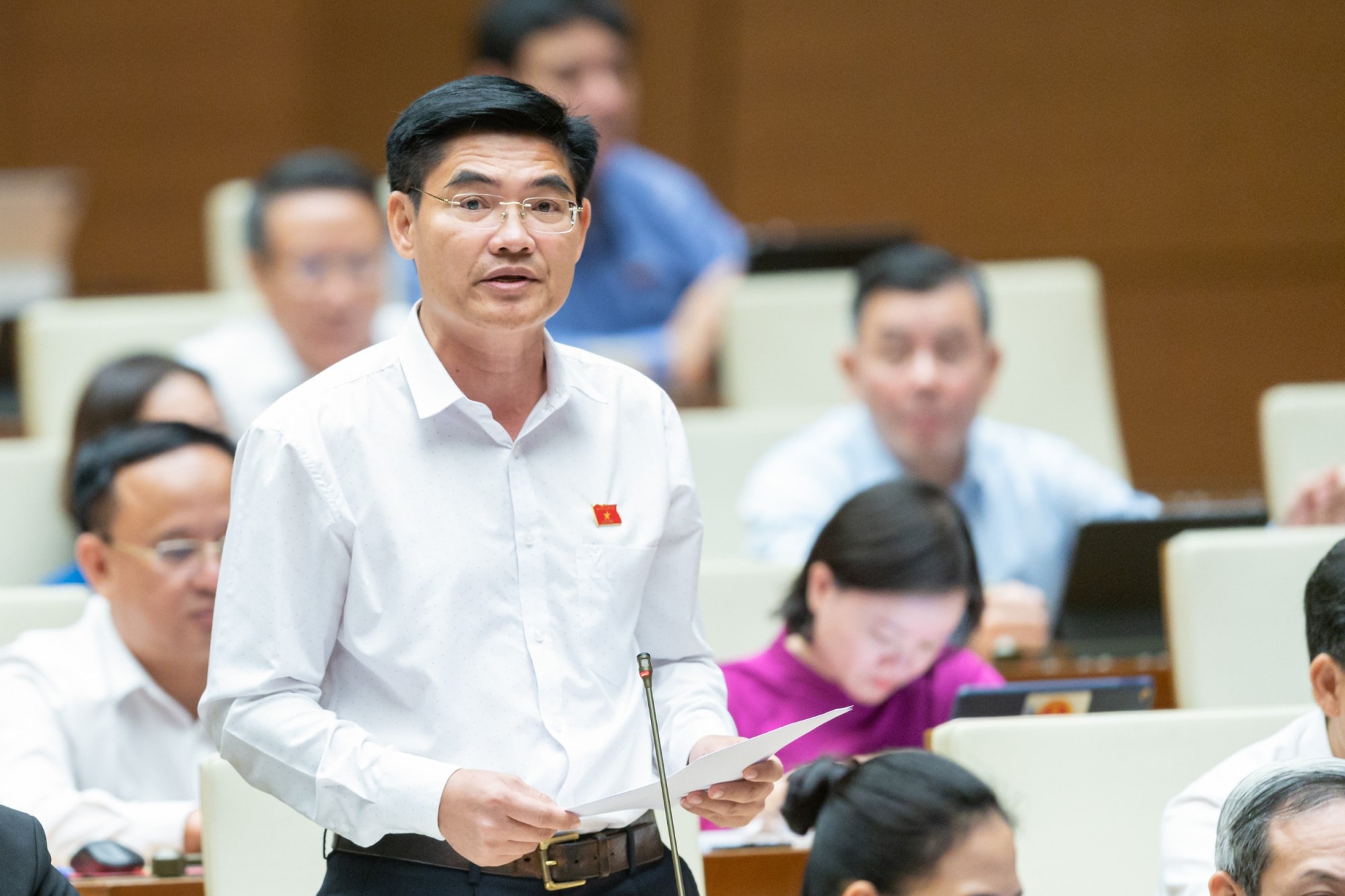 dai bieu quoc hoi de nghi ap dung tri hoan giao dich len 9 ngay thong doc nhnn noi gi hinh 2
