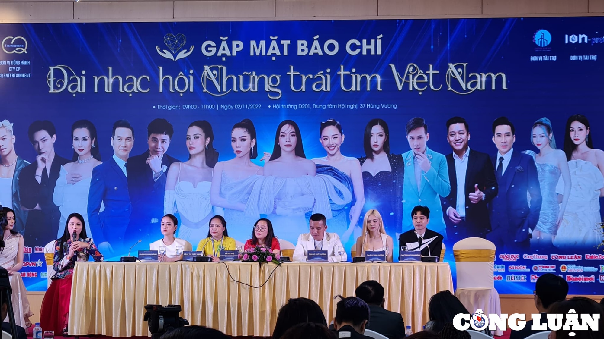 ho ngoc ha le quyen tuan hung cung gop mat o dai nhac hoi nhung trai tim viet nam hinh 1