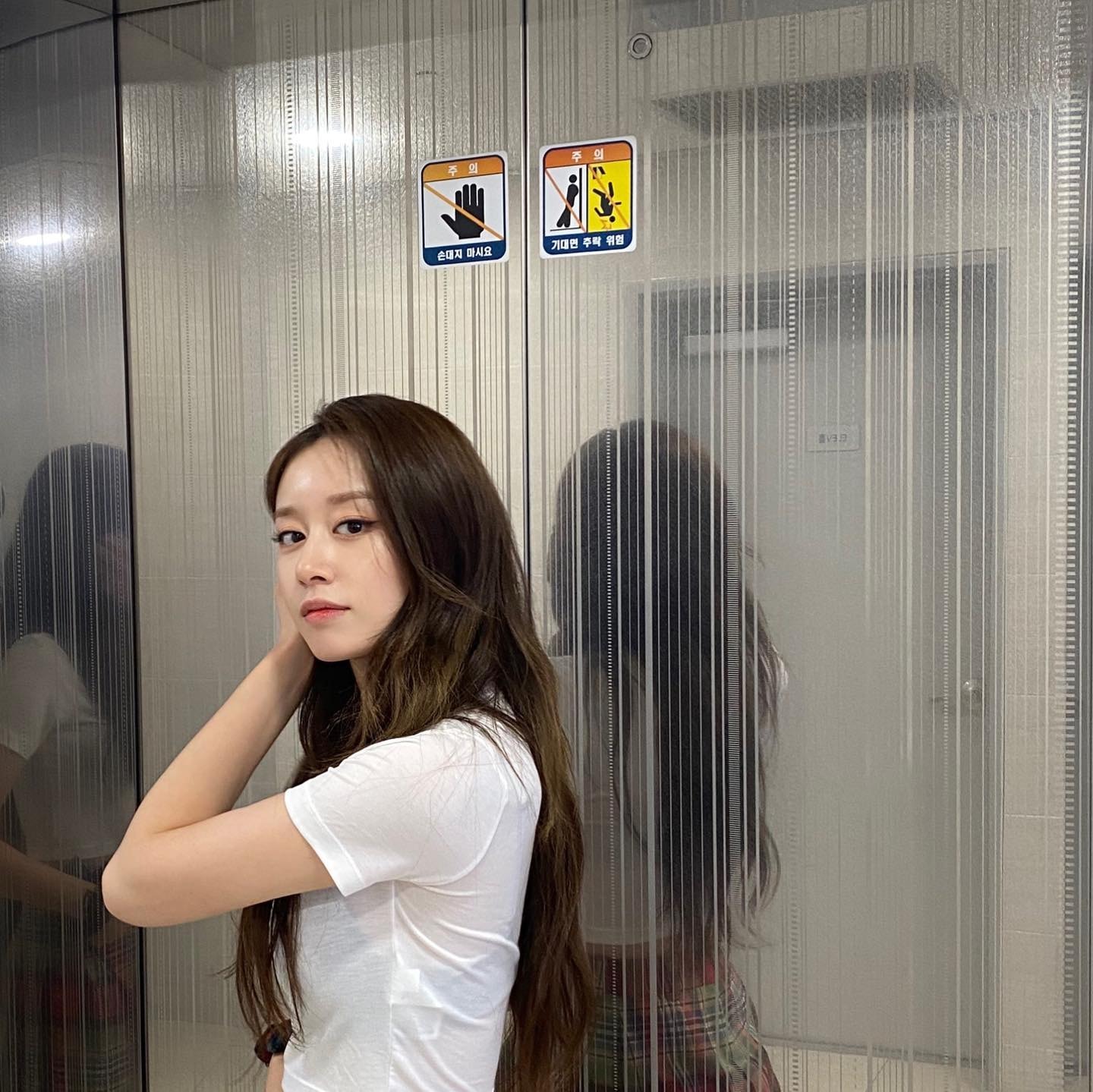 ji yeon va cau thu bong chay to chuc hon le vao thang 12 hinh 3