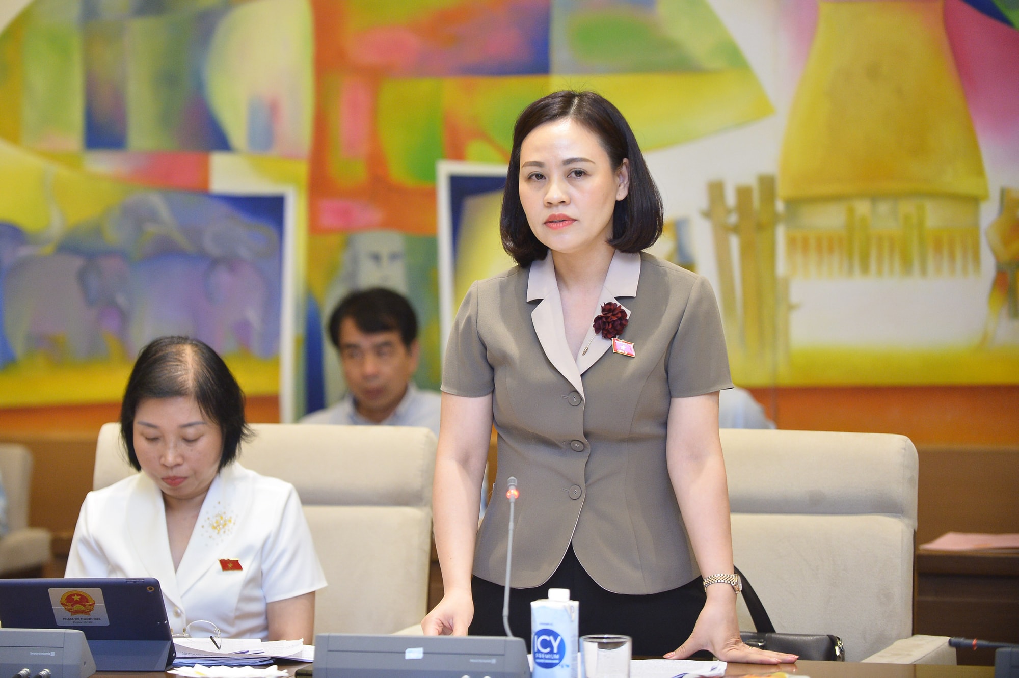 ngan hang dat nong nghiep chi la dau moi chu khong di thue lai dat cua nguoi dan hinh 1