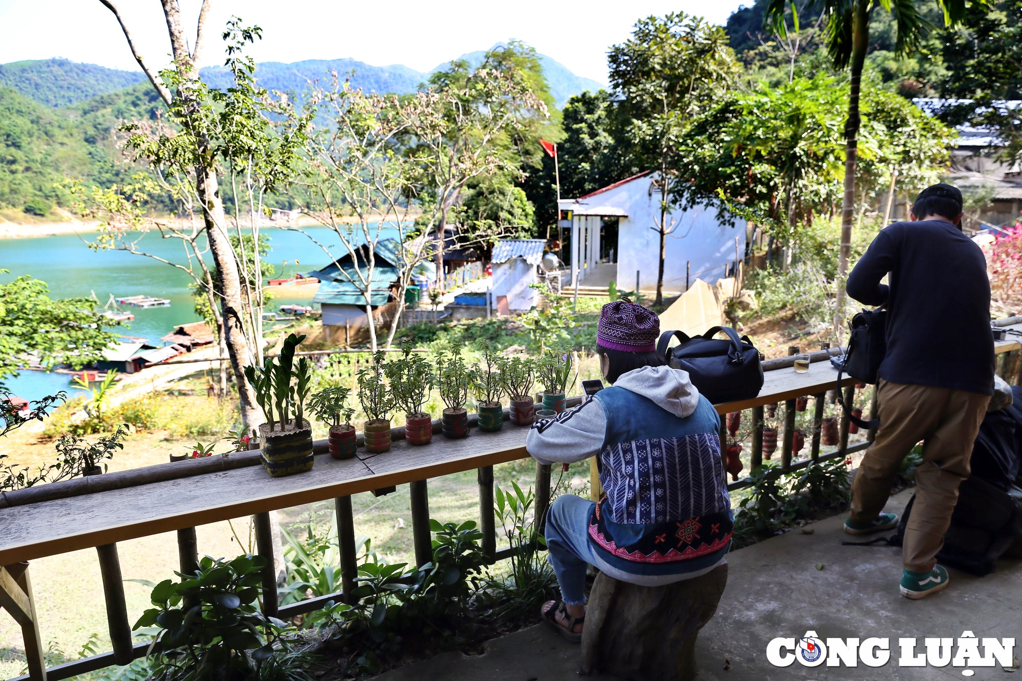 kham pha ban da bia cua nguoi muong ao ta hinh 17