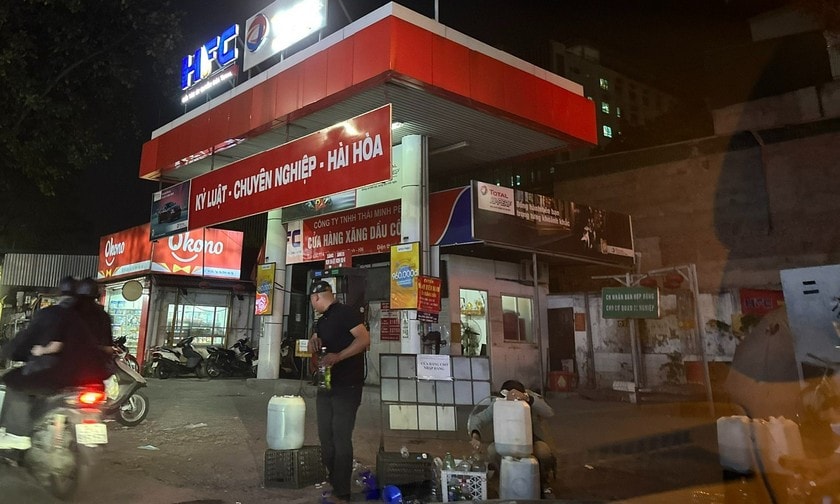 ha noi yeu cau giai quyet triet de viec ban xang dau tu phat tren cac tuyen duong hinh 1