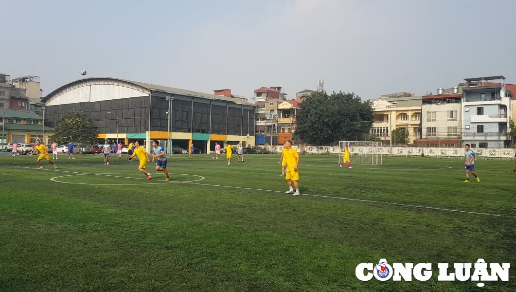 bao nha bao cong luan tham du giai bong da hoi khoe hoi nha bao tp ha noi mo rong hinh 5