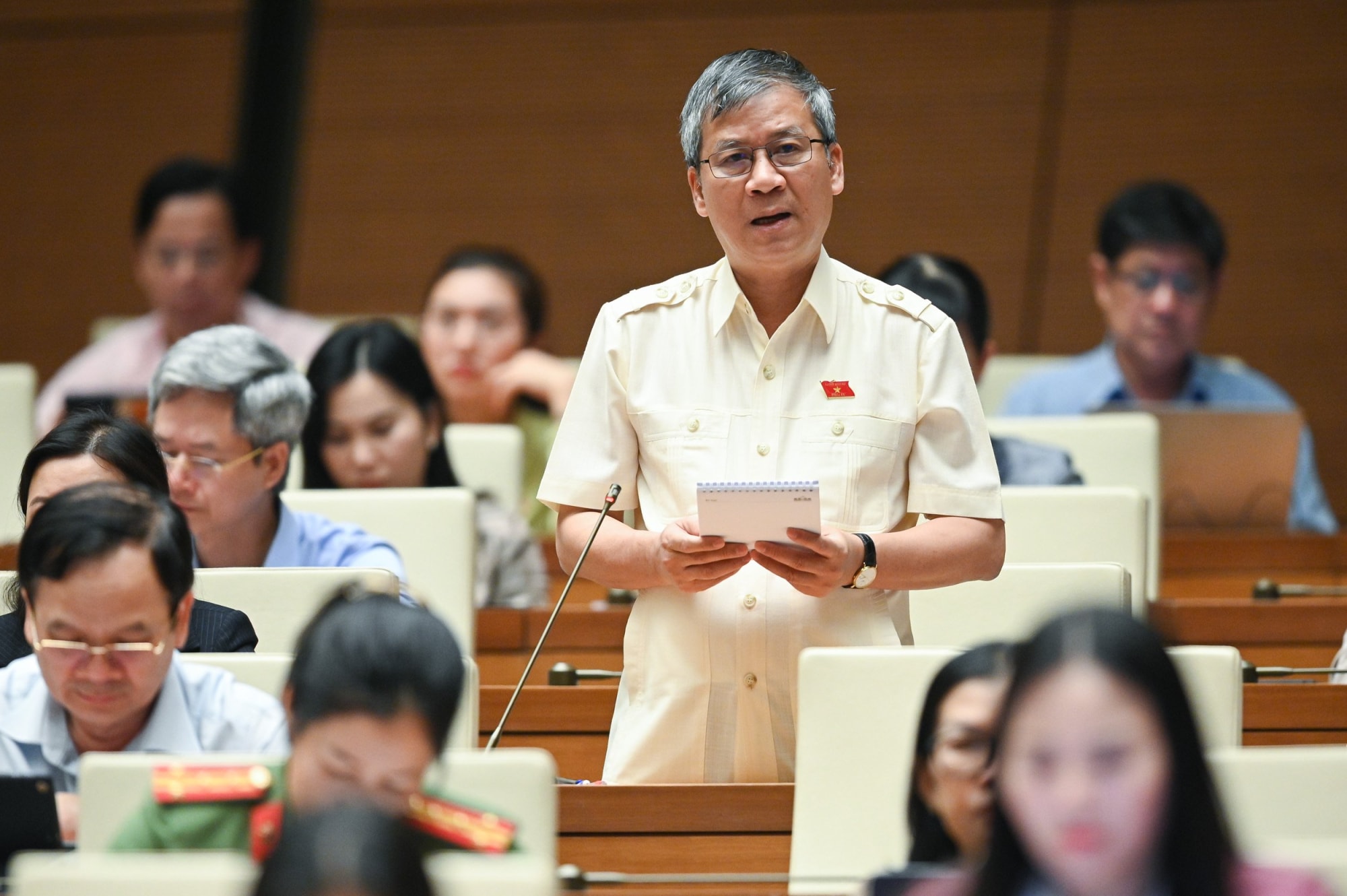tham nhung vat da lam chun buoc cac nha dau tu xoi mon long tin cua nhan dan hinh 1