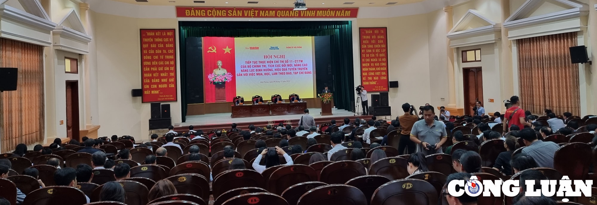 nang cao hieu qua tuyen truyen gan voi viec mua doc lam theo bao tap chi cua dang hinh 1