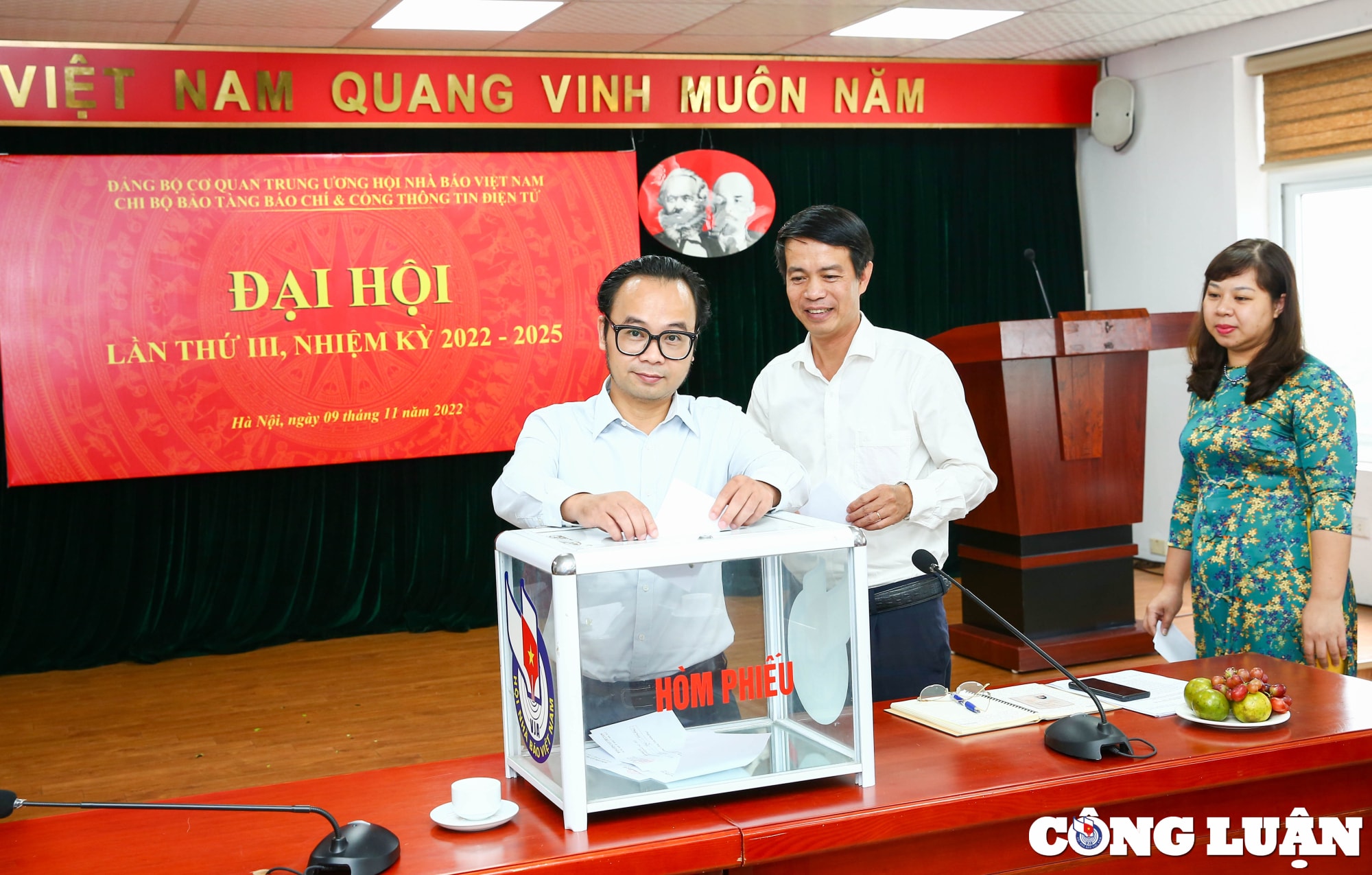 tiep tuc phat huy vai tro vi tri cua chi bo nang cao chat luong cac dot sinh hoat hinh 12