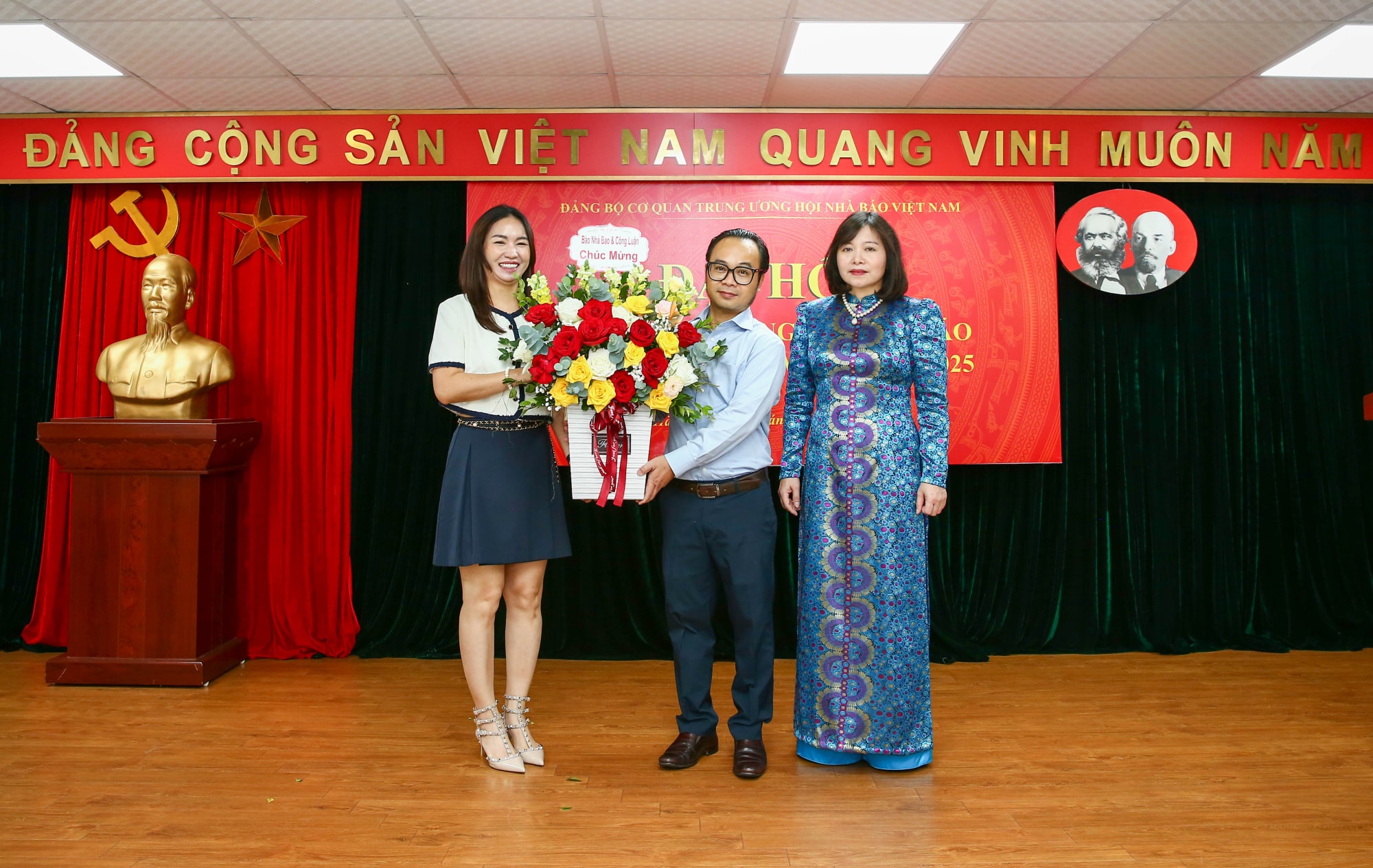 dai hoi chi bo tap chi nguoi lam bao lan thu iv nhiem ky 2022 2025 hinh 2