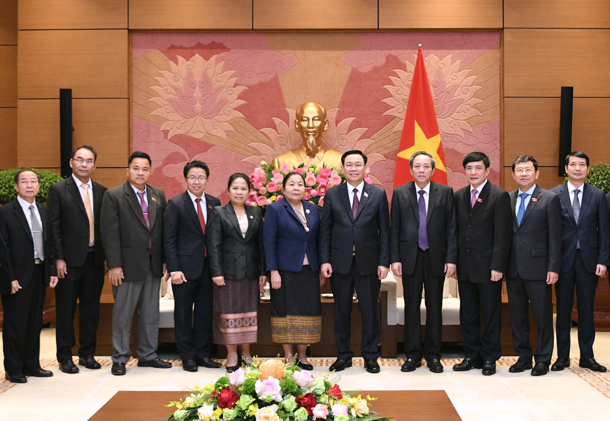 giu gin vun dap moi quan he viet nam lao mai mai xanh tuoi doi doi ben vung hinh 2