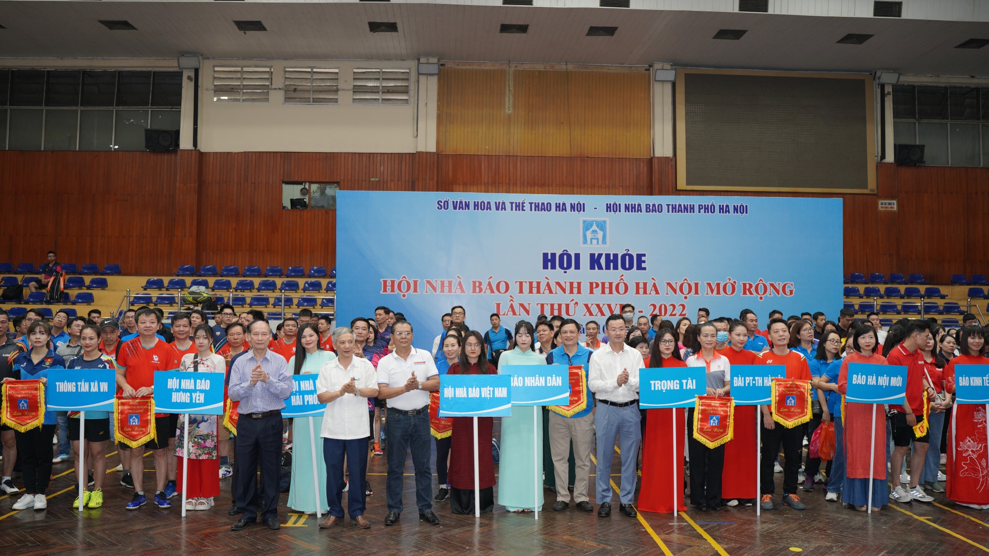 hoi khoe hoi nha bao tp ha noi co hoi giao luu doan ket ren luyen suc khoe cho nguoi lam bao hinh 2